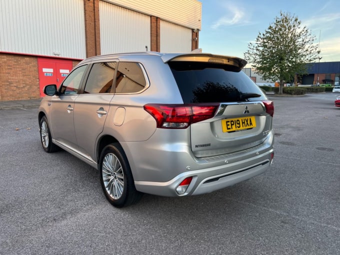 2024 Mitsubishi Outlander