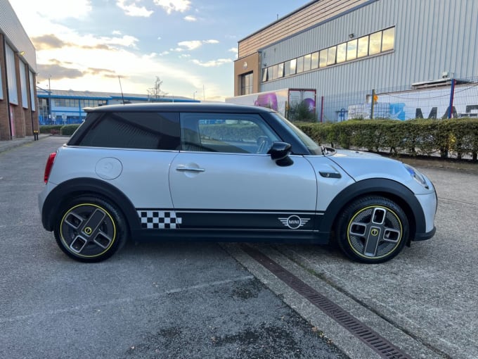 2024 Mini Electric Hatch