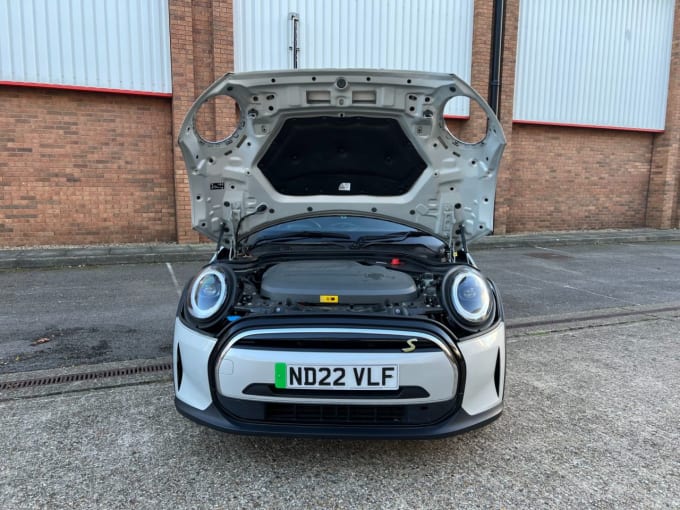 2024 Mini Electric Hatch