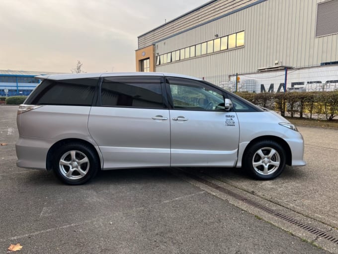 2025 Toyota Estima