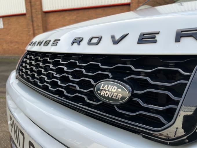 2025 Land Rover Range Rover Evoque