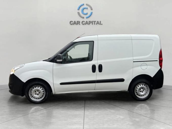 2025 Vauxhall Combo