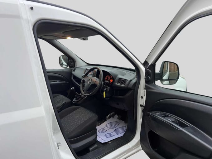 2025 Vauxhall Combo