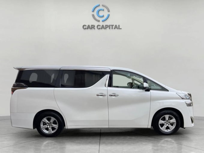 2025 Toyota Vellfire