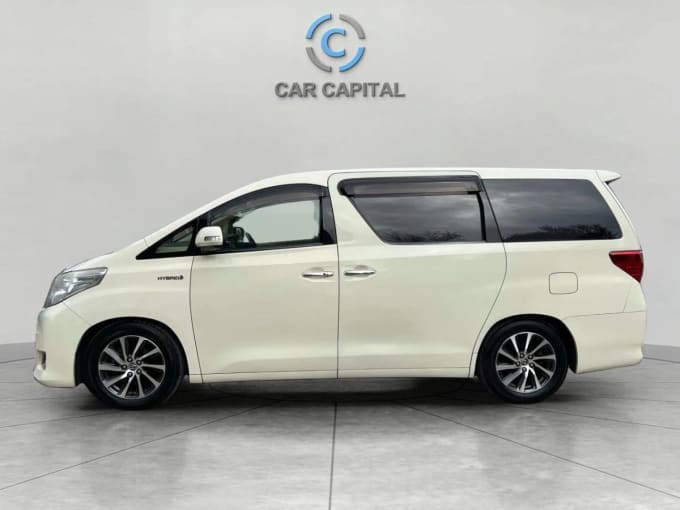 2025 Toyota Alphard