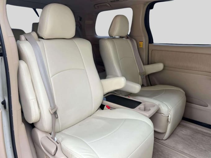 2025 Toyota Alphard