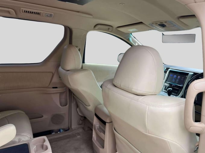 2025 Toyota Alphard
