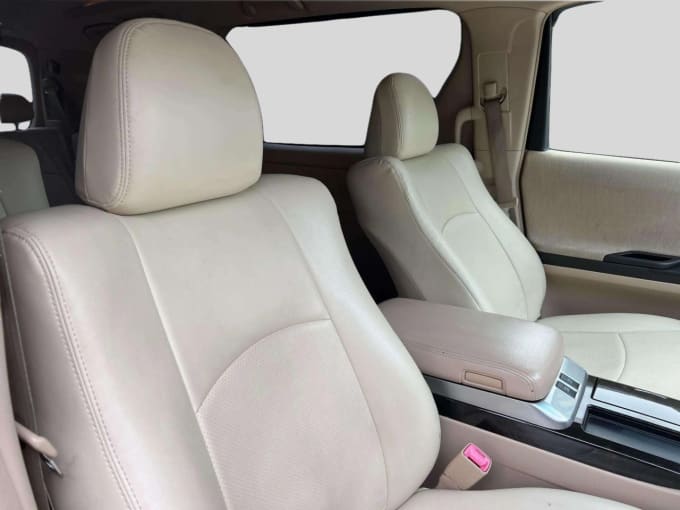 2025 Toyota Alphard