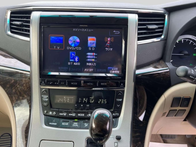 2025 Toyota Alphard