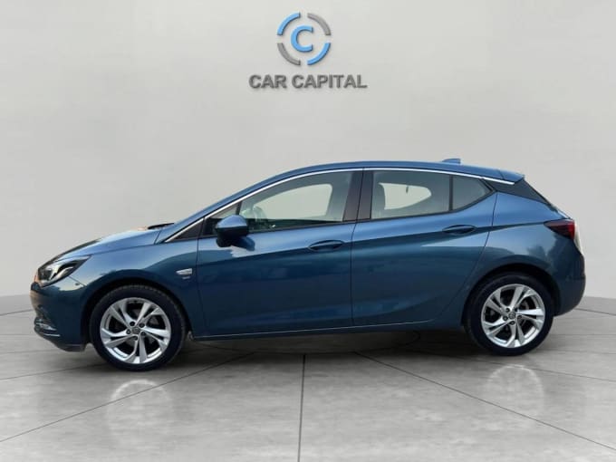 2025 Vauxhall Astra