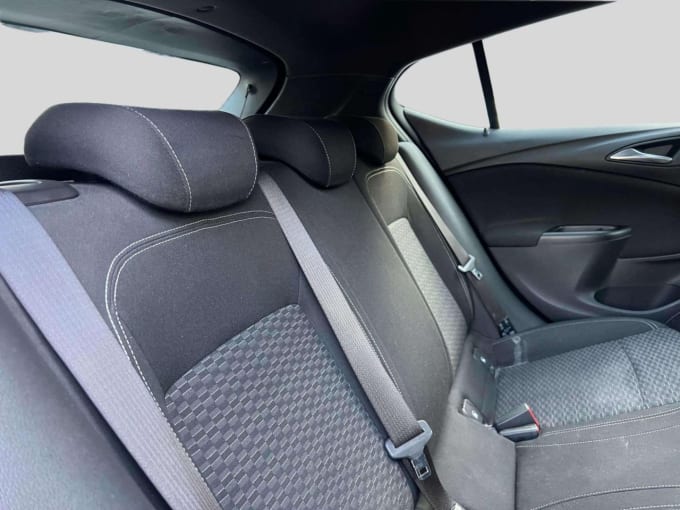 2025 Vauxhall Astra