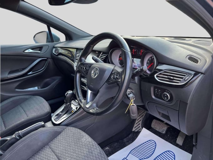 2025 Vauxhall Astra