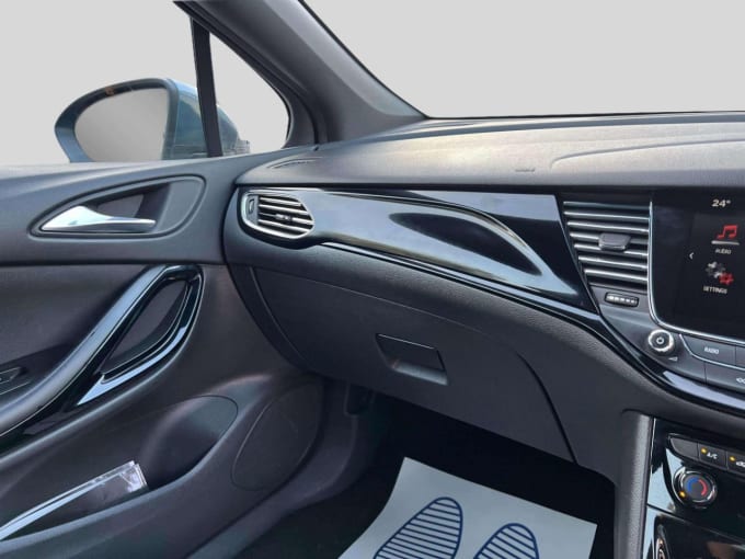2025 Vauxhall Astra