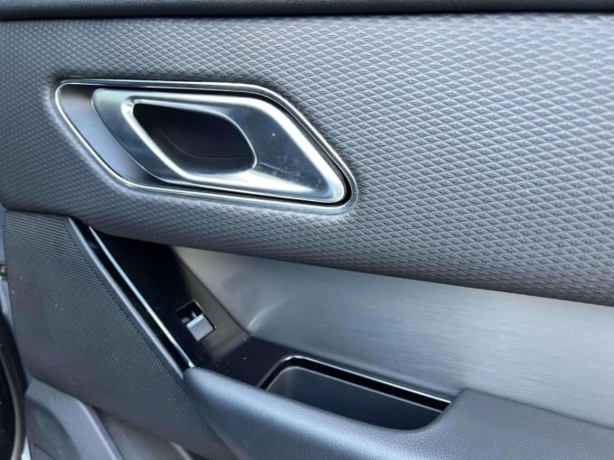 2025 Land Rover Range Rover Velar