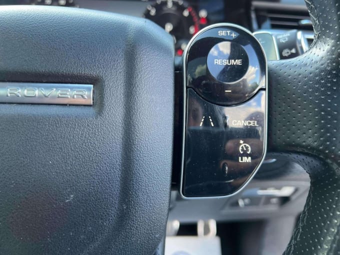 2025 Land Rover Range Rover Velar