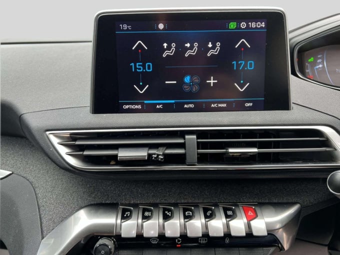 2025 Peugeot 3008