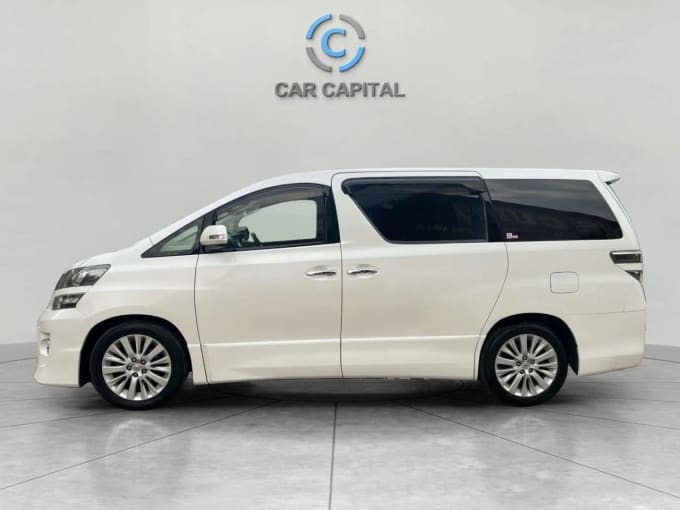 2025 Toyota Vellfire