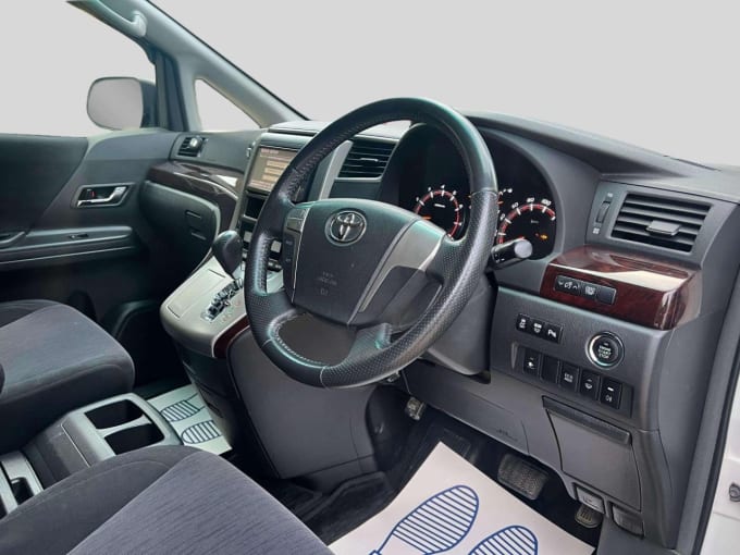 2025 Toyota Vellfire