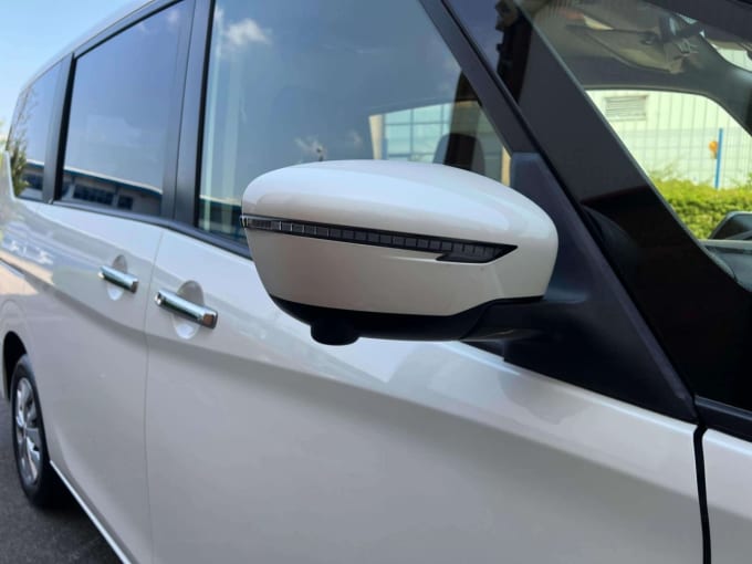 2025 Nissan Serena