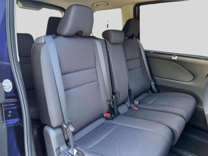 2025 Nissan Serena