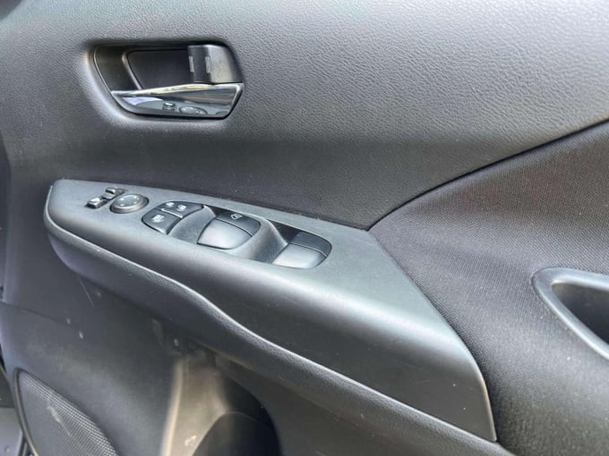2025 Nissan Serena