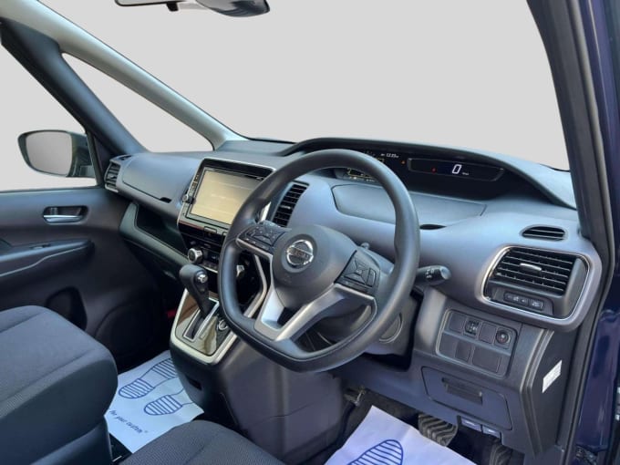 2025 Nissan Serena