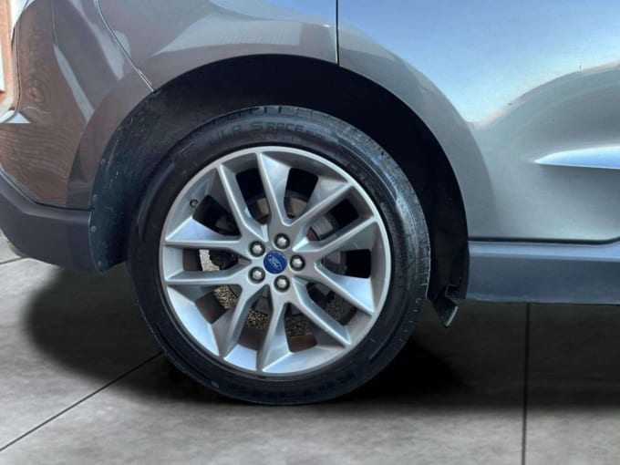2025 Ford Edge