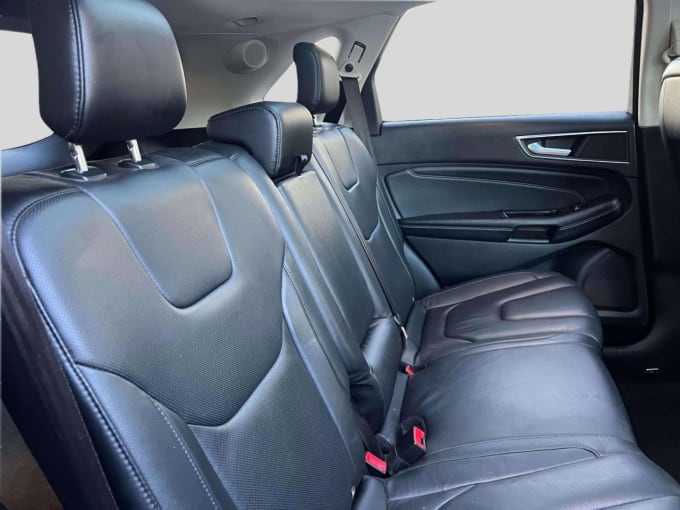 2025 Ford Edge