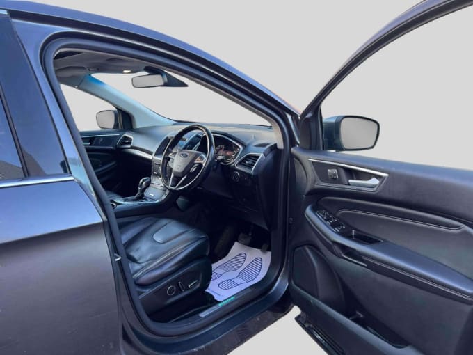 2025 Ford Edge