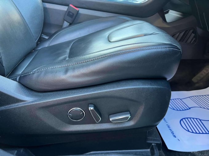 2025 Ford Edge