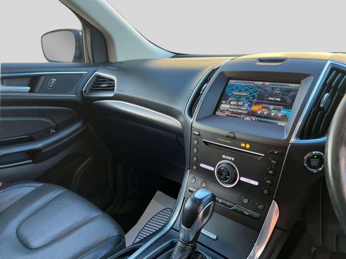 2025 Ford Edge