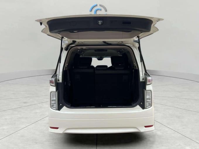 2025 Nissan Elgrand