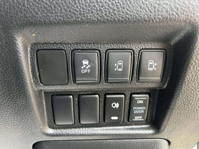 2025 Nissan Elgrand