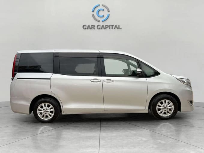 2025 Toyota Noah
