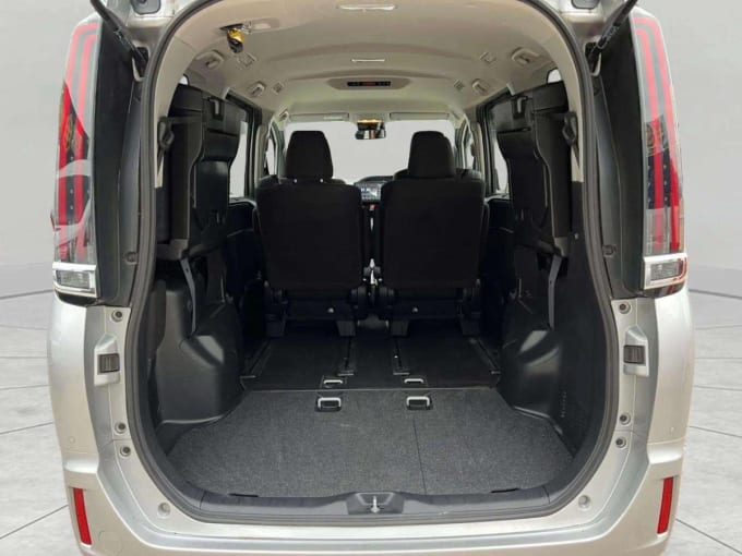2025 Toyota Noah