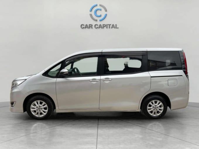 2025 Toyota Noah