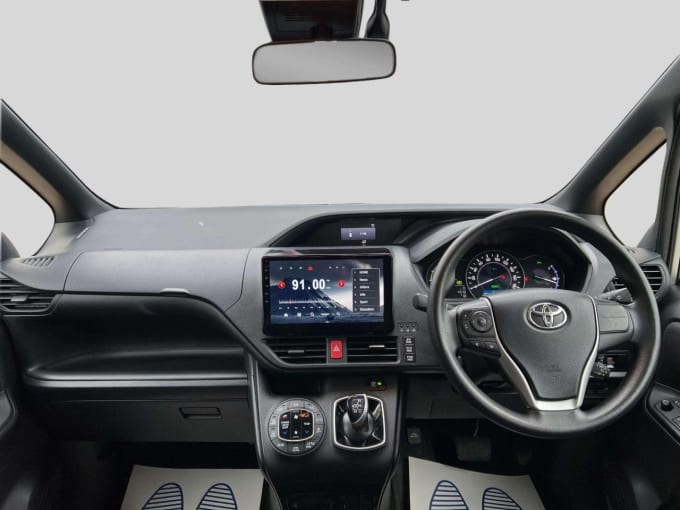 2025 Toyota Noah