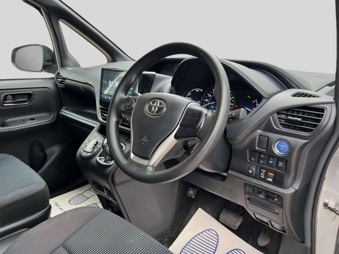 2025 Toyota Noah