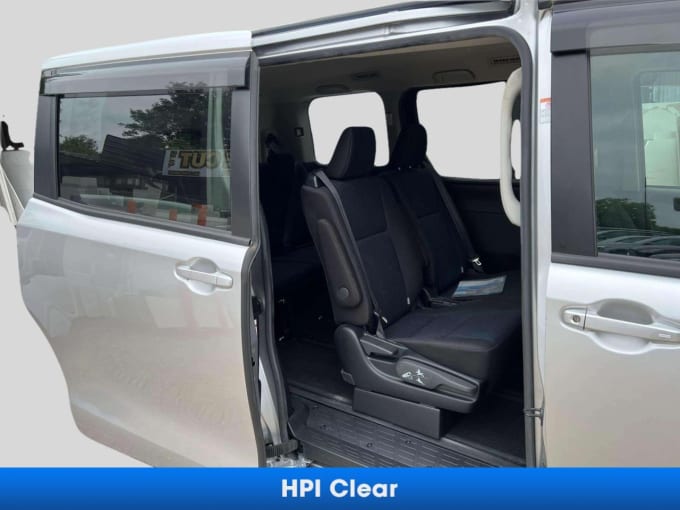 2025 Toyota Noah