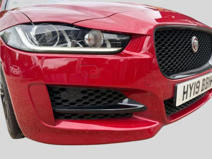 2025 Jaguar Xe