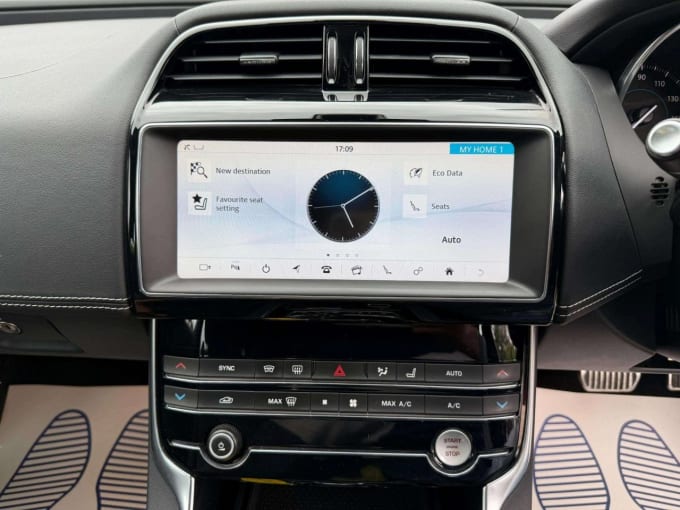 2025 Jaguar Xe