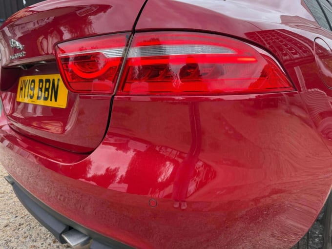 2025 Jaguar Xe