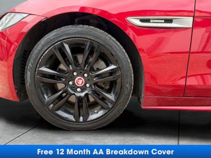 2025 Jaguar Xe