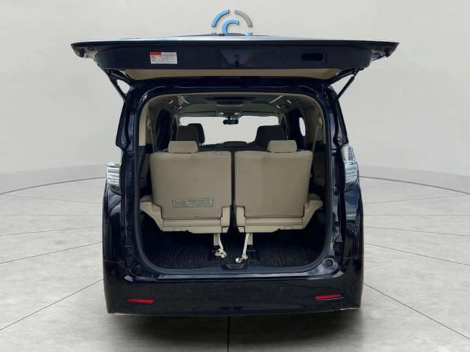 2025 Toyota Vellfire