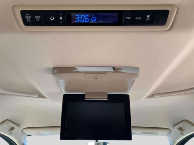 2025 Toyota Vellfire