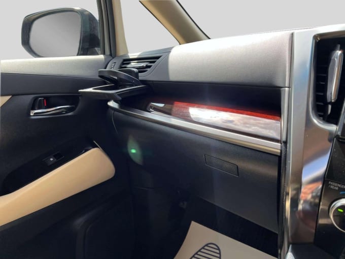 2025 Toyota Vellfire