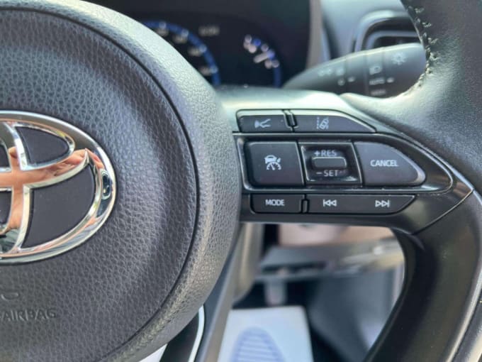 2025 Toyota Yaris Cross