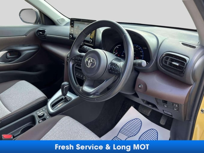 2025 Toyota Yaris Cross