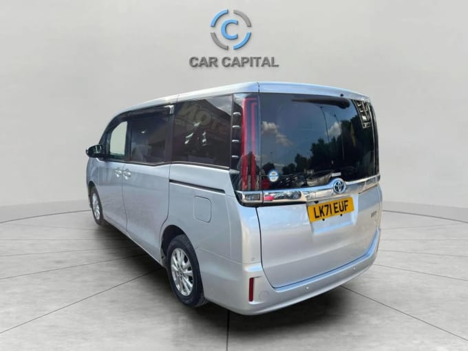2025 Toyota Noah