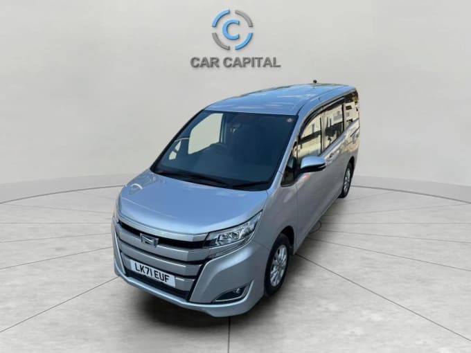 2025 Toyota Noah